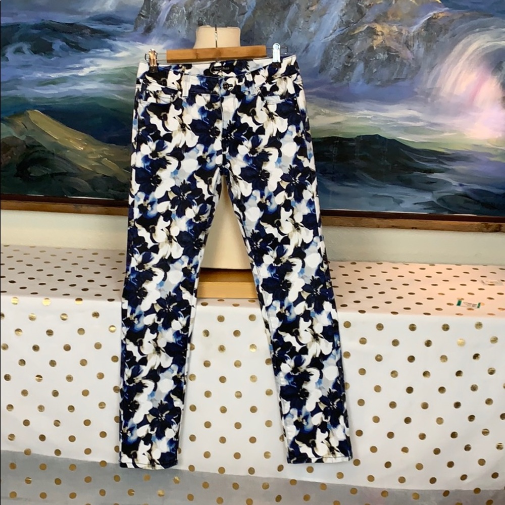 White House black market floral jeans size 4R